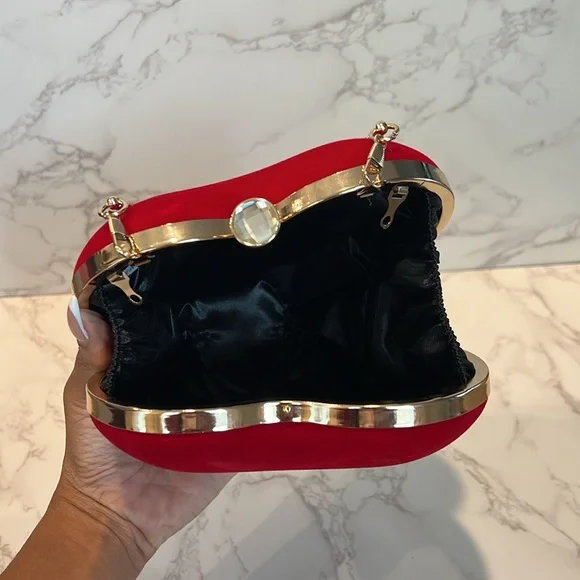 Heart Shape Clutch Purse Velvet - Picture 2 of 4
